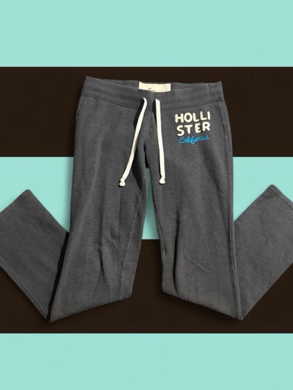 #vintage hollister dark grey flare/slim sweatpants with blue & white lettering✩